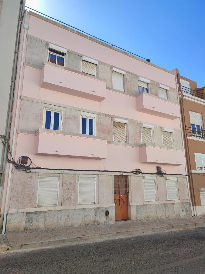 Wanderful Home - Travel Themed Apartment Lisboa Dış mekan fotoğraf